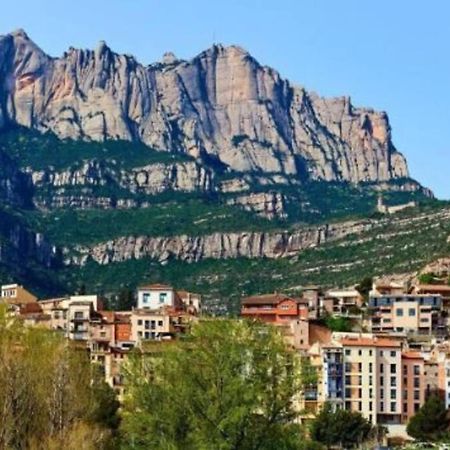 Piso En El Centro De Monistrol De Montserrat Bagian luar foto