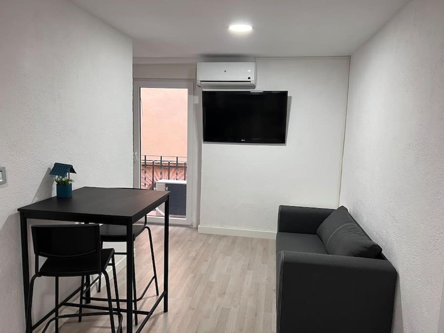 Piso En El Centro De Monistrol De Montserrat Bagian luar foto